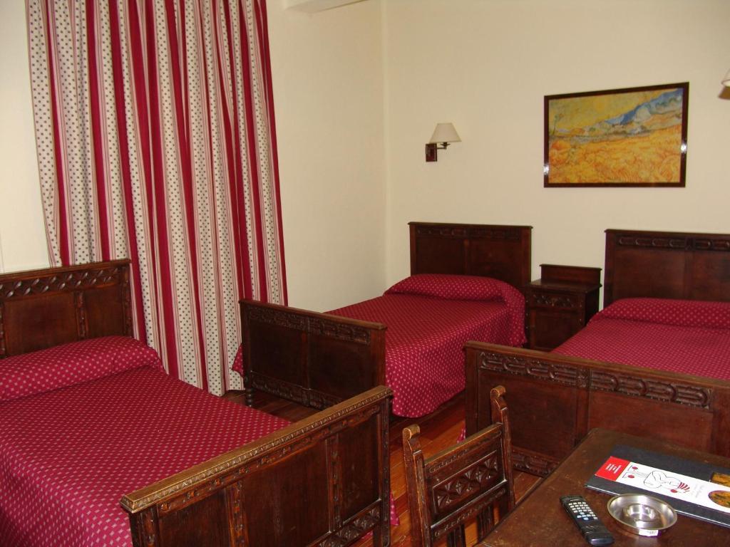 Hostal Ayestaran II Lekunberri Oda fotoğraf