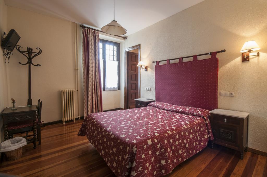 Hostal Ayestaran II Lekunberri Dış mekan fotoğraf